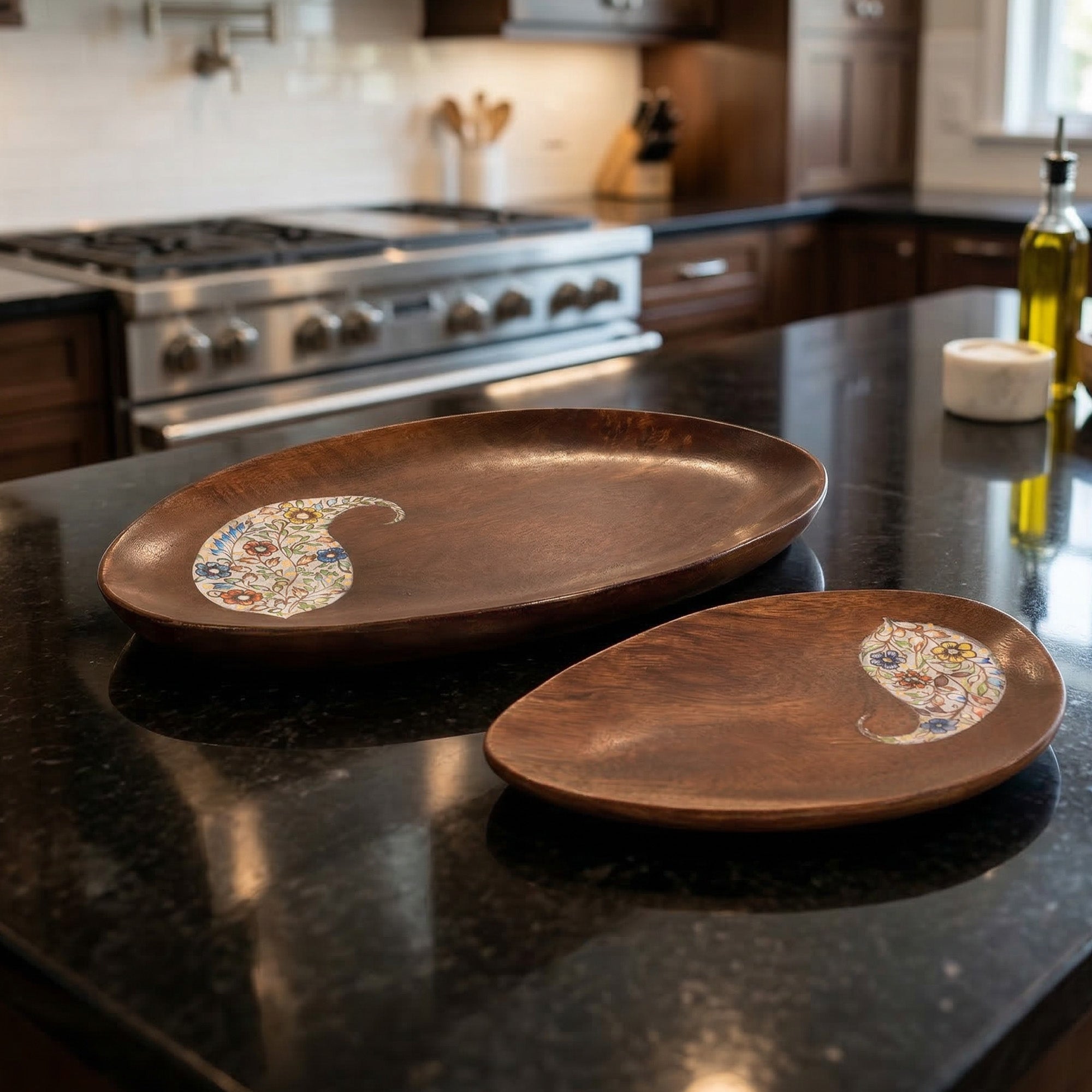 Yin-Yang Platter set with beautiful Paisley paintings