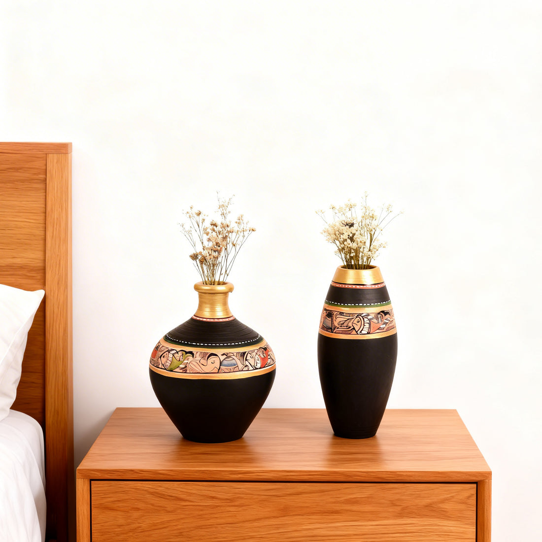 Vase Earthen Black Madhubani (Set of 2) (6x5/6x3)