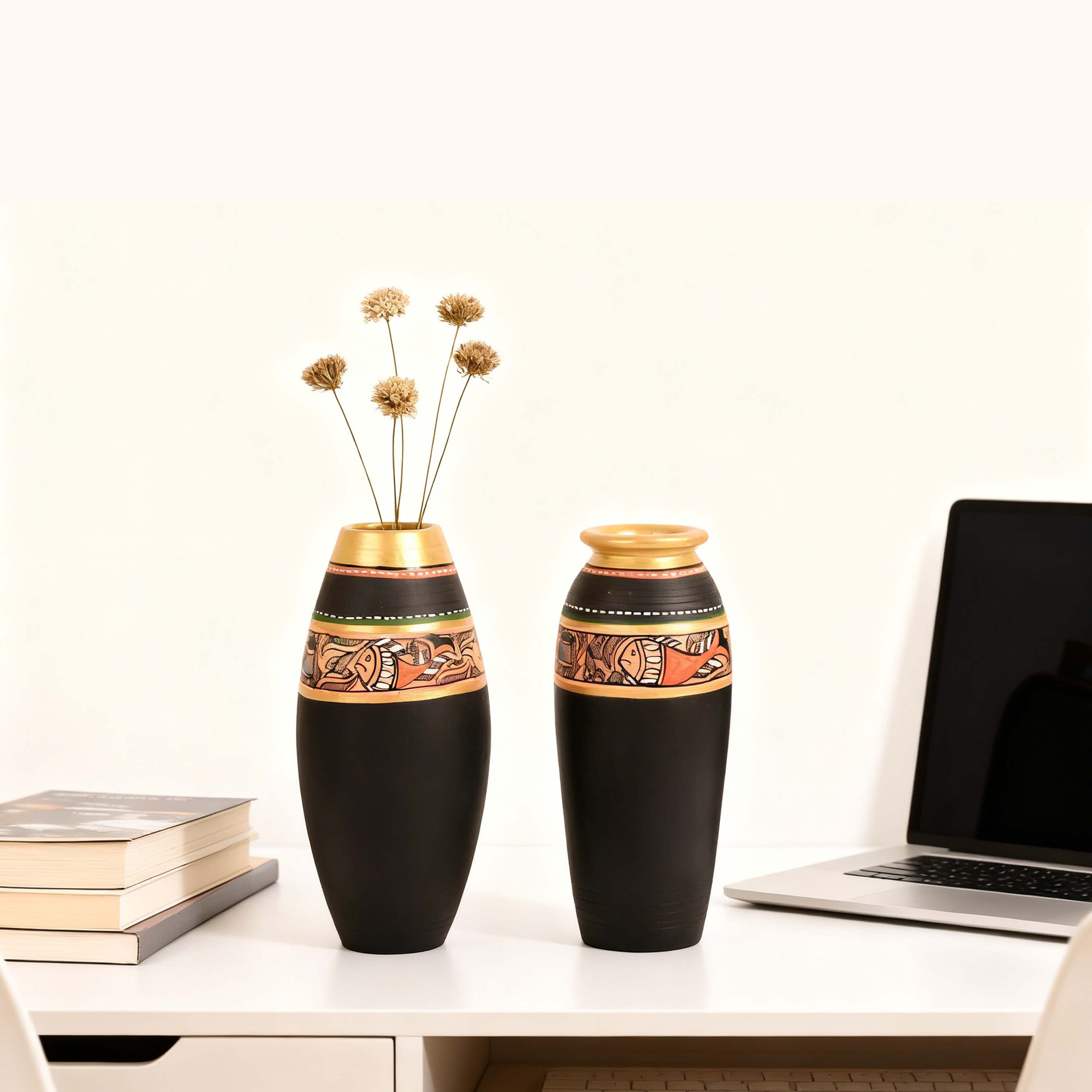Vase Earthen Black Madhubani (Set of 2) (6.4x3/6x3)