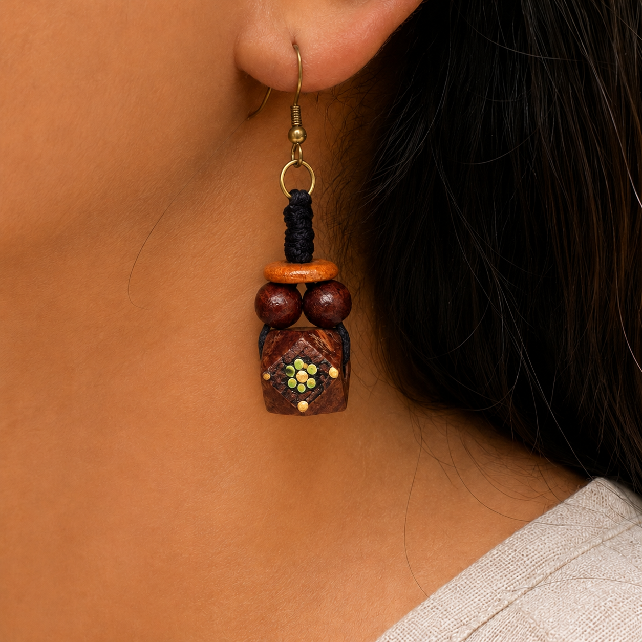 Dora Chic Art Earrings