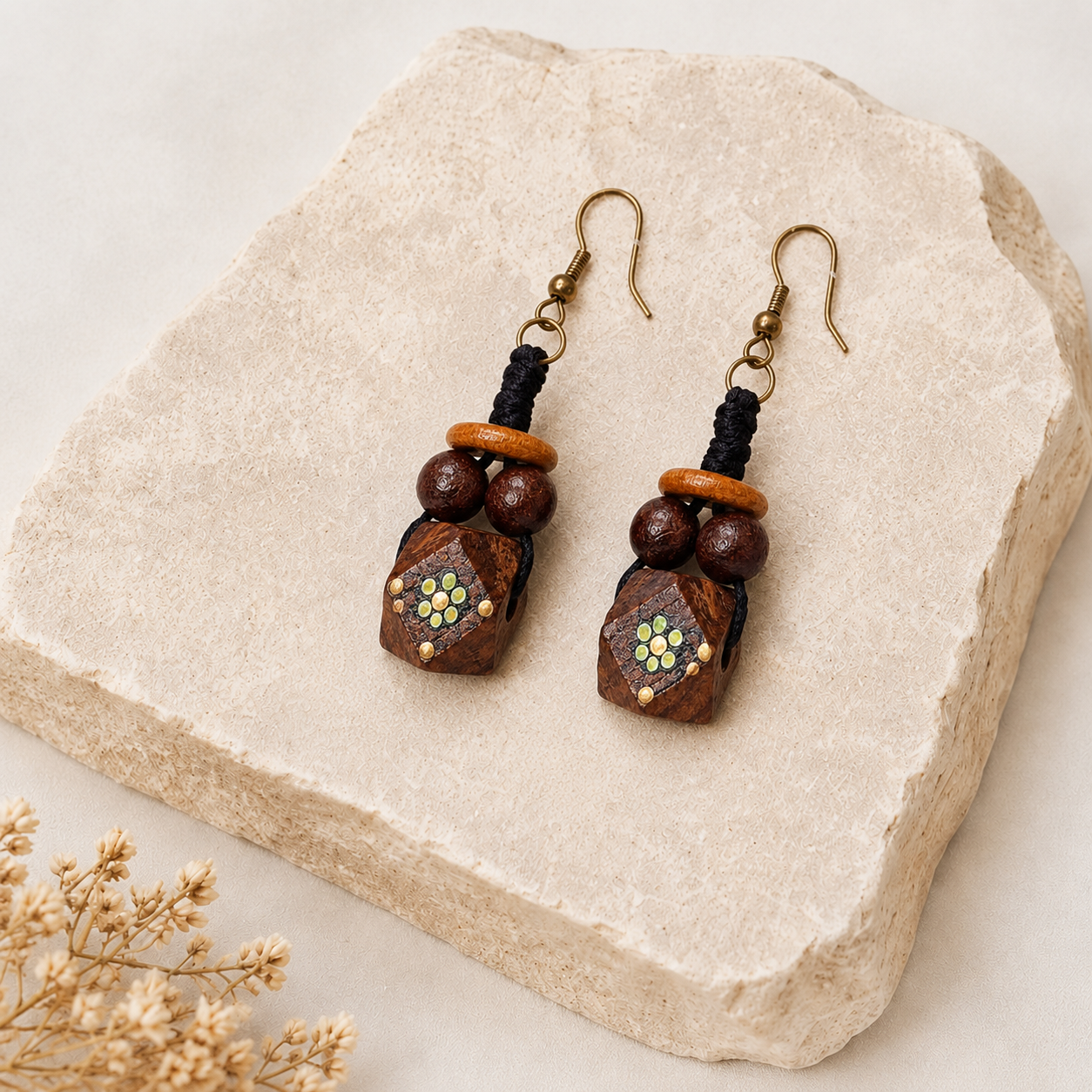 Dora Chic Art Earrings