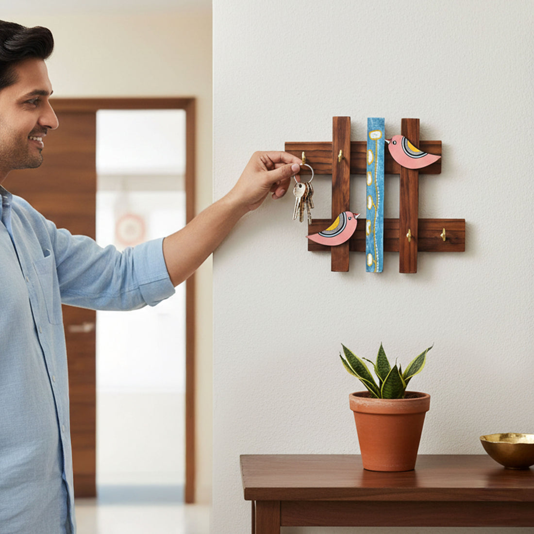 Pink Liss key hanger (8.5x7x2)