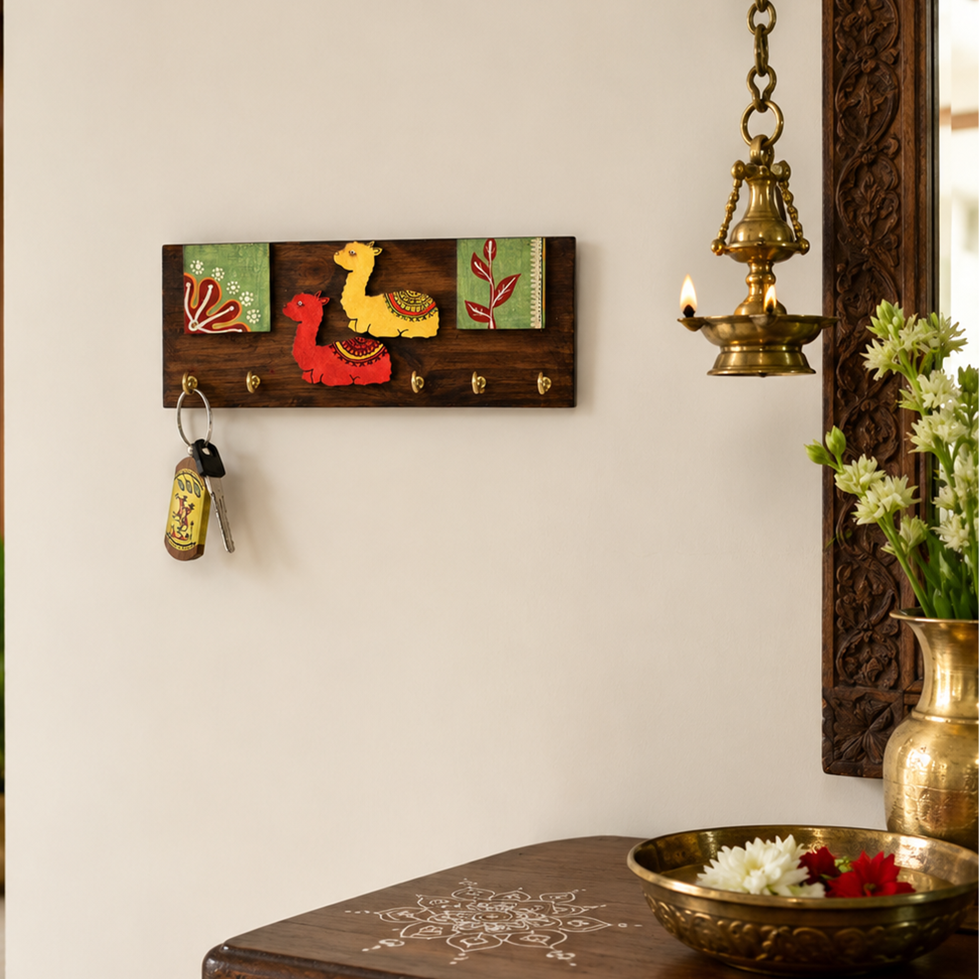 Key Holder Handcrafted Tribal Art Alpaca Theme 5 Keys (12x2x4.7)