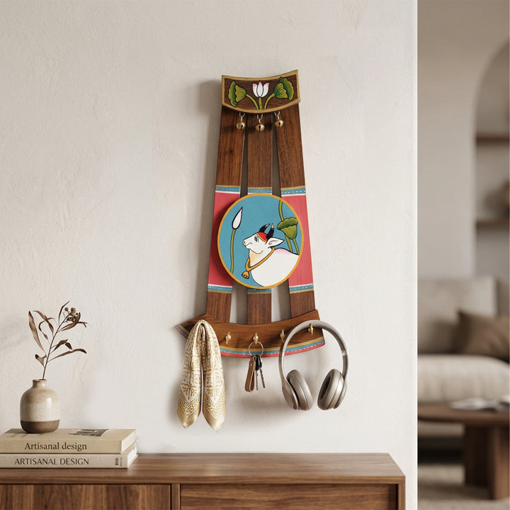 Pichhwai cow key hangers (14x7x2)