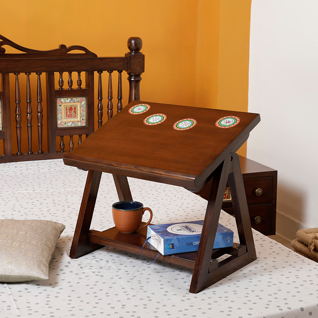 Marigold End Table for Laptop in Teakwood with Walnut Matte Finish (18x14x15)