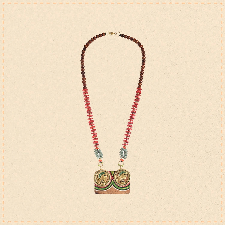 Queen's Twin Handcrafted Necklace