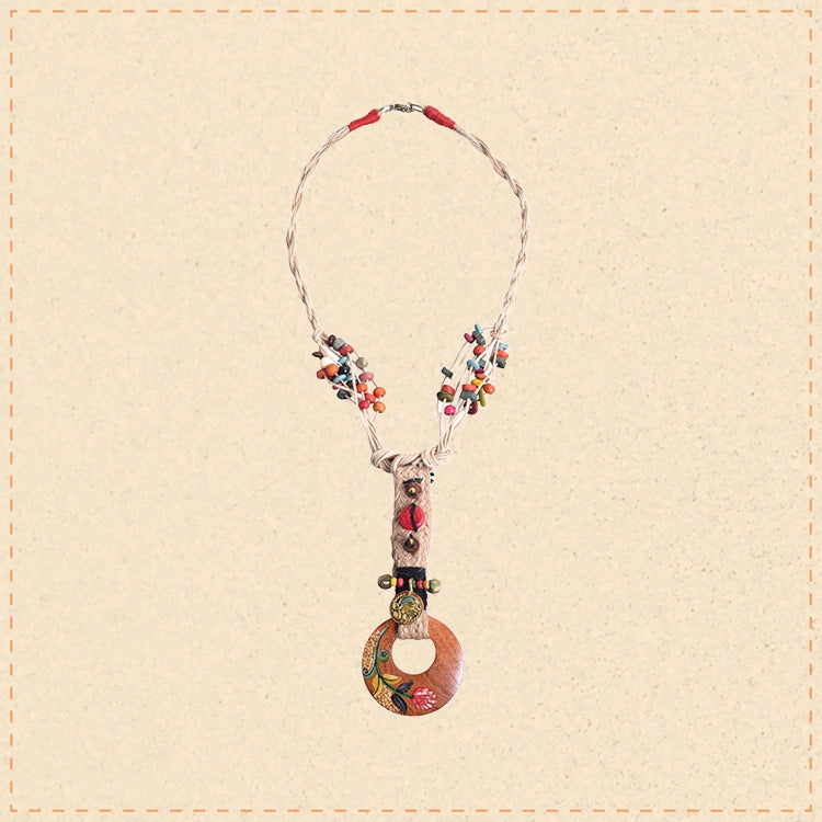 Natural Beauty: Round Pendant Handcrafted Jute Necklace
