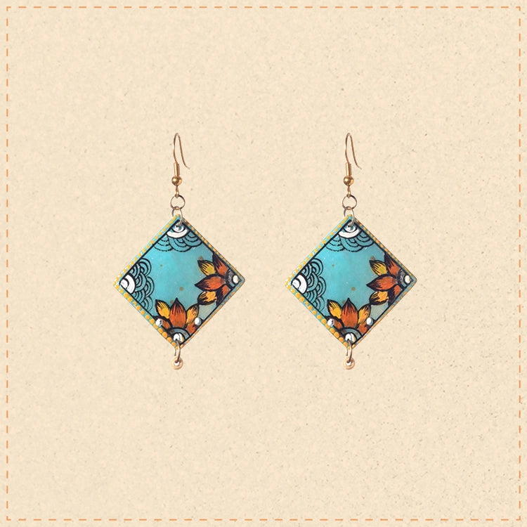 Sun-Kissed Henna Studs
