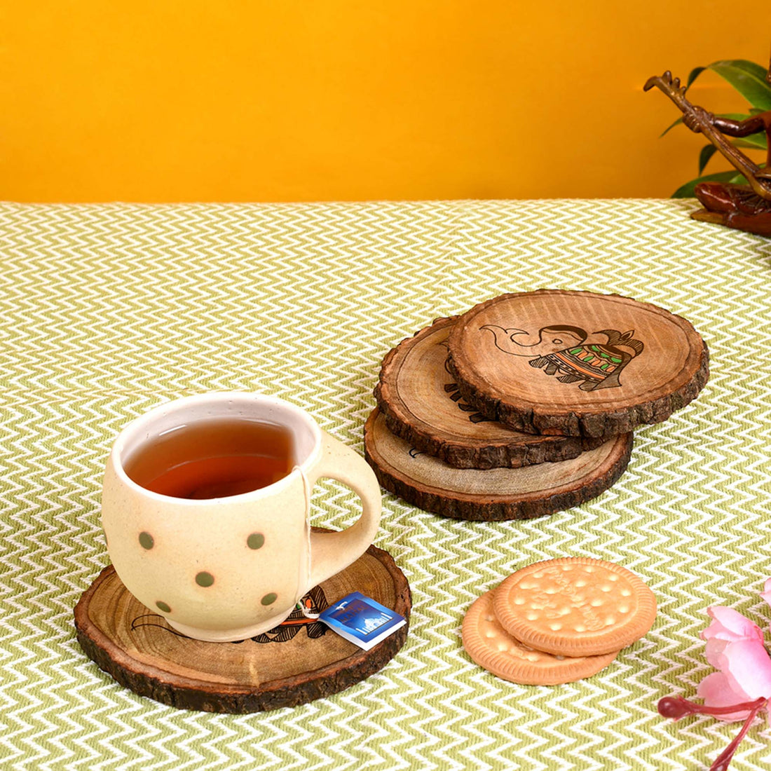 Coaster Round Wooden Handcrafted with Tribal Art (Set of 4) (4x4")