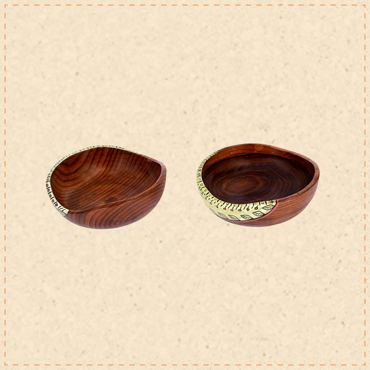 Bowl Handcrafted in Wood with Tribal Art (Set of 2) (2x4.5")