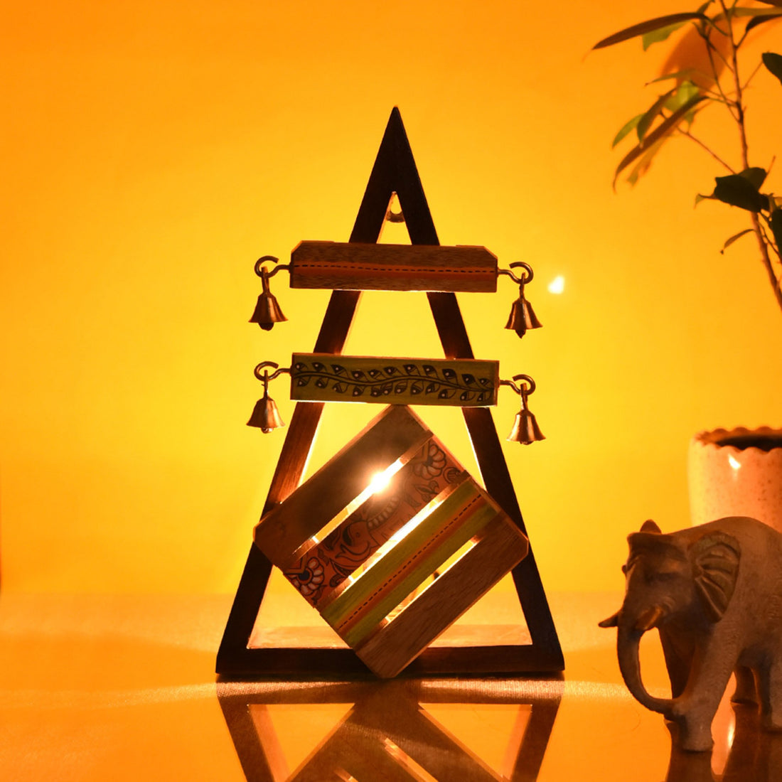 Wall Lamp Handcrafted in Wood Tribal Art Triangular (7x3.5x12.5)