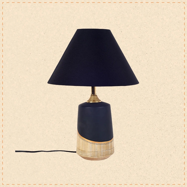 Midnight's secret table lamp with shade (10x10x14)