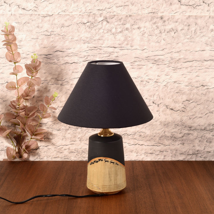 Midnight's secret table lamp with shade (10x10x14)