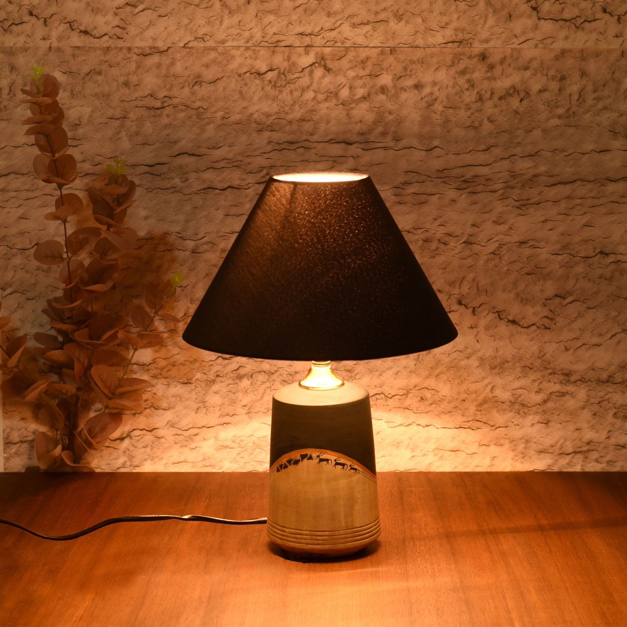 Midnight's secret table lamp with shade (10x10x14)