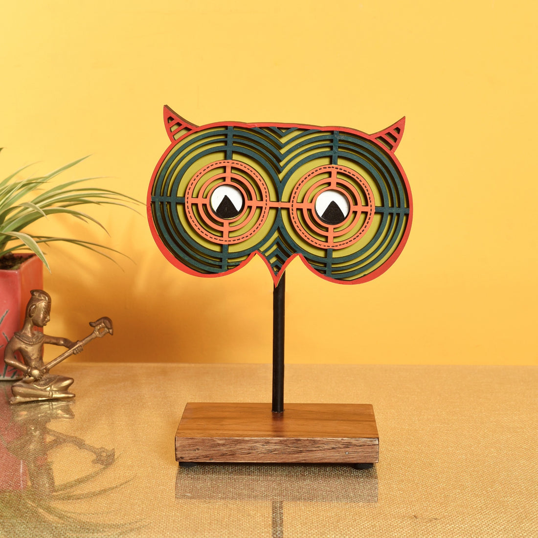 Owl's Eye Table Mask Stand (Green)