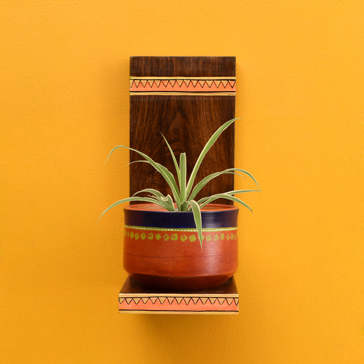 Asmi Earthen Planter with Wall Decor Shelf (5x7x11)