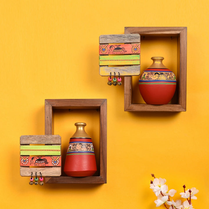 Wall Decor 2 Wooden Shelf & 2 Pots Madhubani Design Red (9x2.7x8)