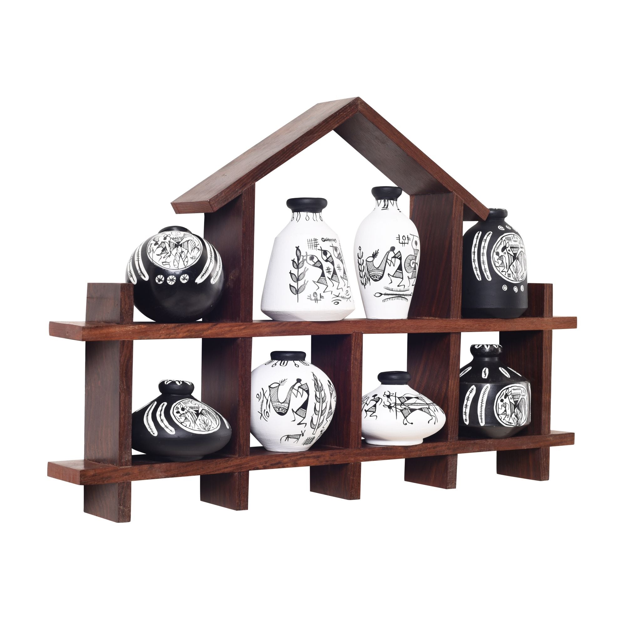 Monochrome Elegance Hut Wall Ladder with Black & White Pots S08