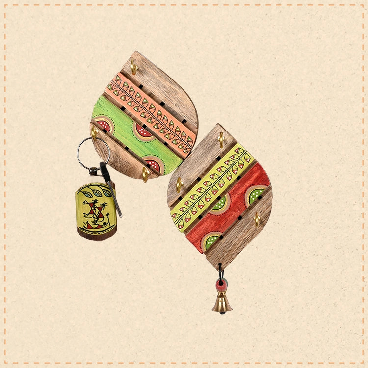 Key Holder Handcrafted Tribal Art Leaf Design 6 Keys (7x2x10)