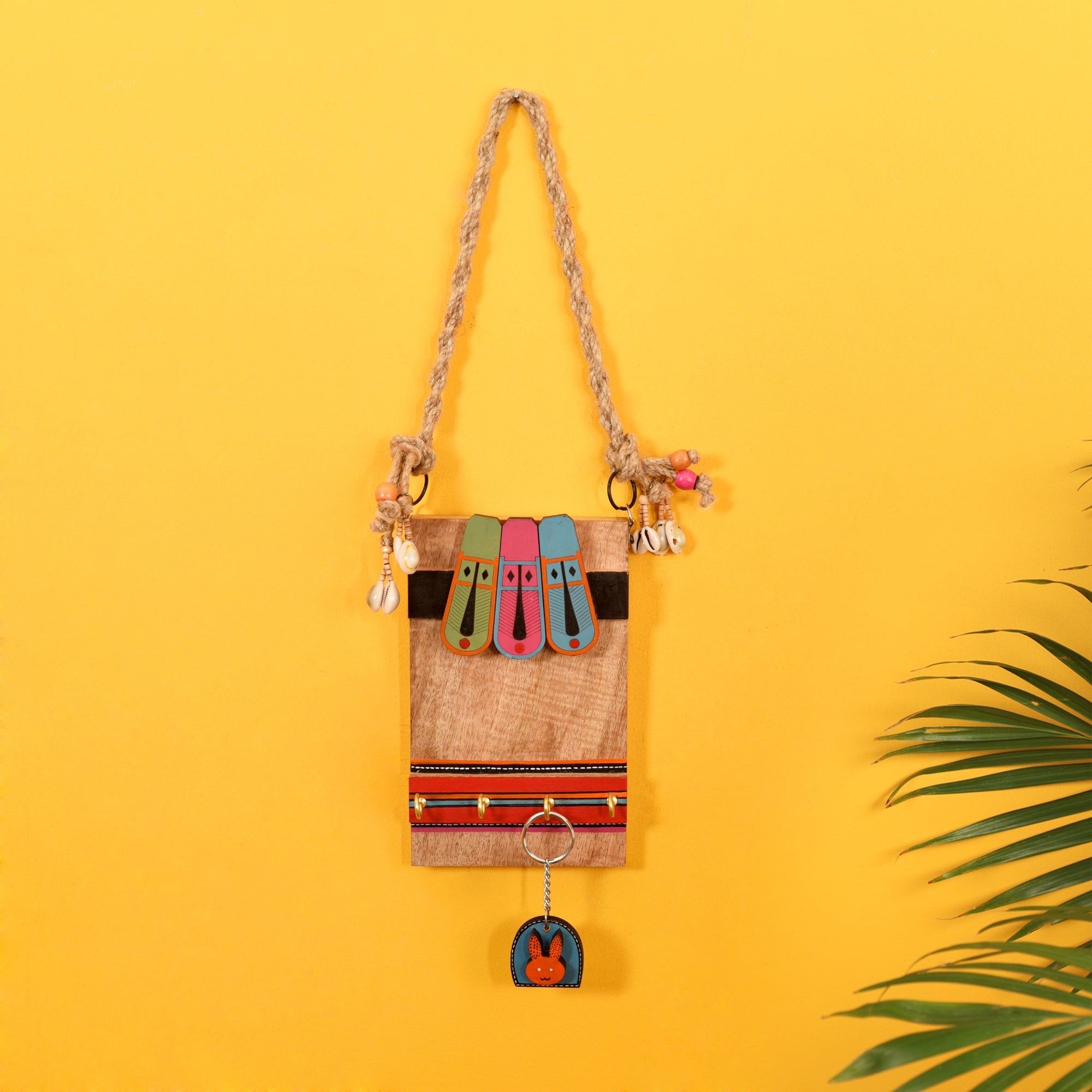 Handrcafted TIKI Face Key Hanger (5x1x17)