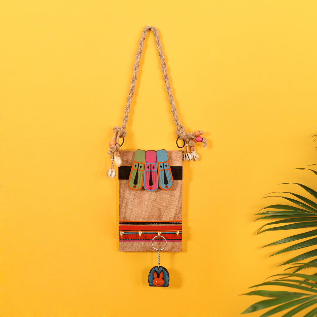 Handrcafted TIKI Face Key Hanger (5x1x17)