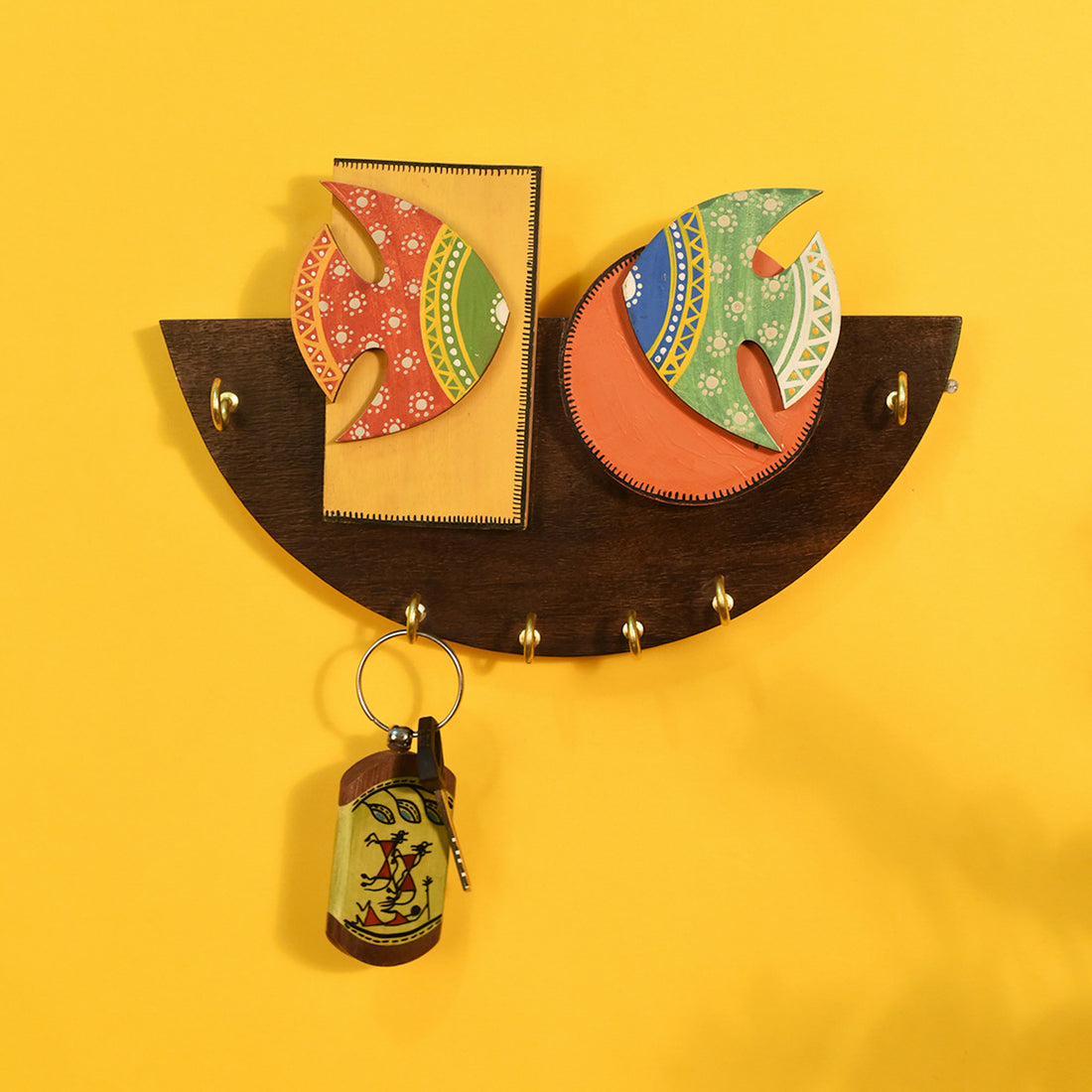 Key Holder Handcrafted Madhubani Fish 6 Keys (9.1x1.3x5.4)