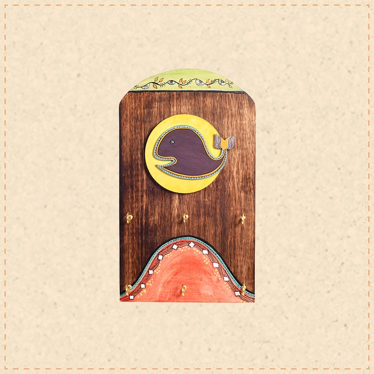 Ona Key hanger with fish mottif and beautiful art work