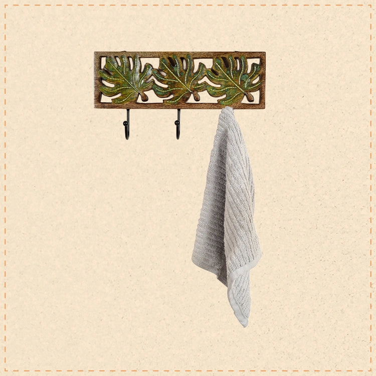 Autumn Leaf Towel Hanger With Three Hooks