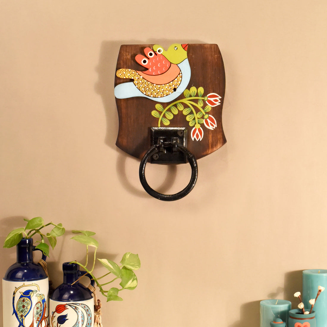 Maina Bath Towel Hanger