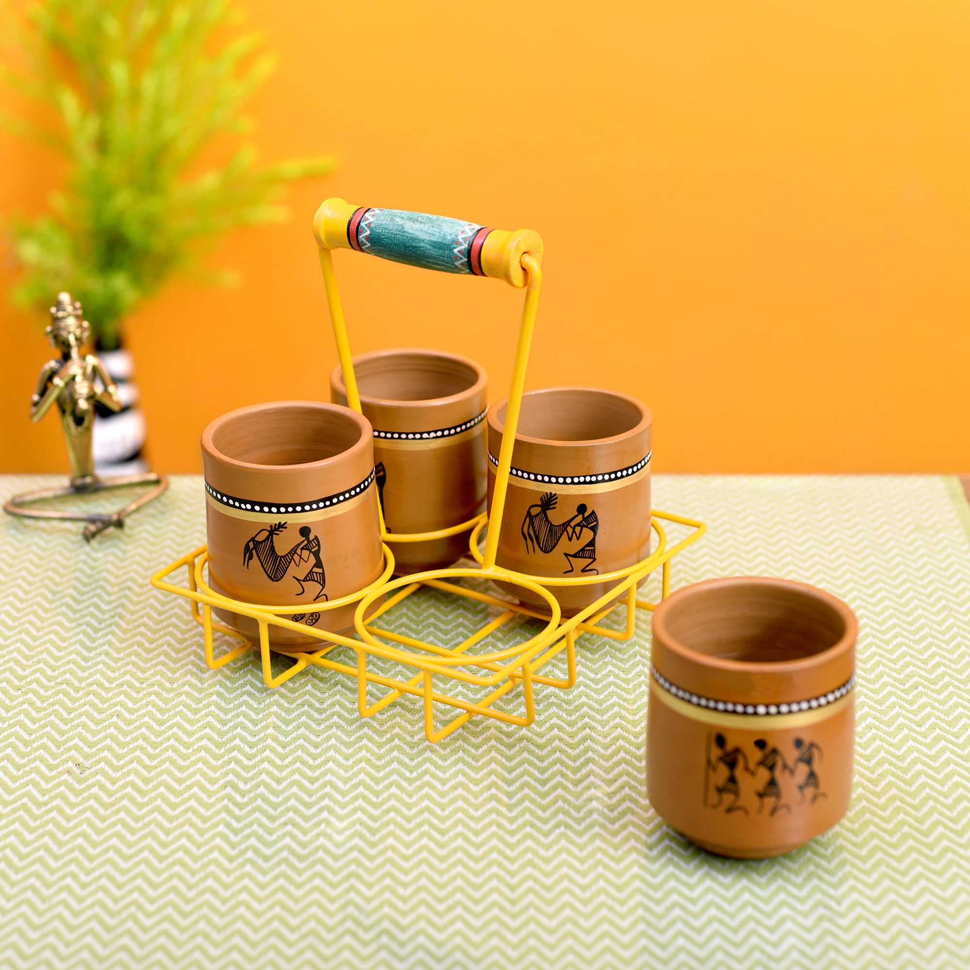 Ram Piyari Kullad Set (SO4) in Yellow Handpainted Metal Stand (6.7x6.7x7.5)