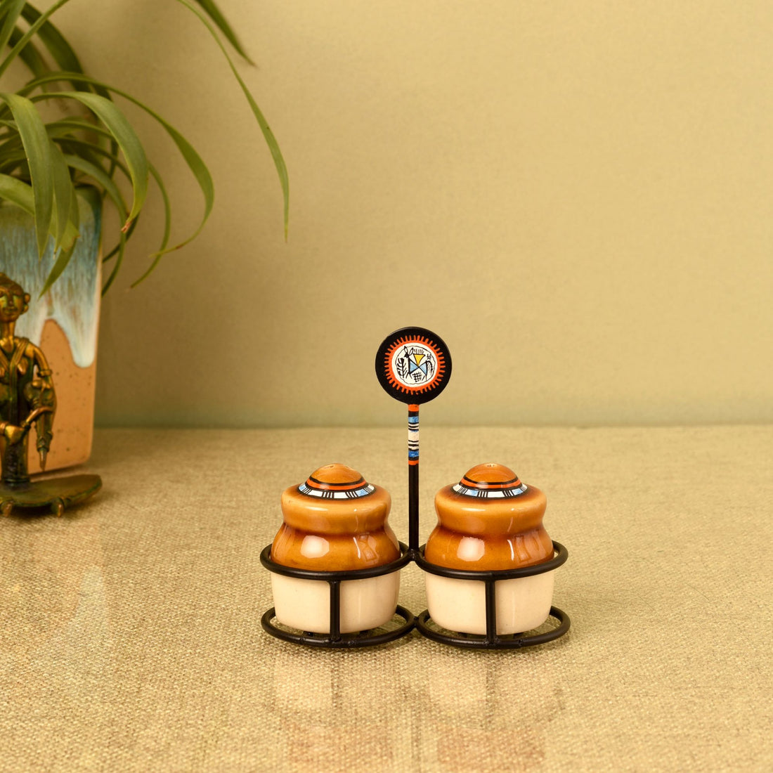 Sophisticated Salt & Pepper Ceramic Set