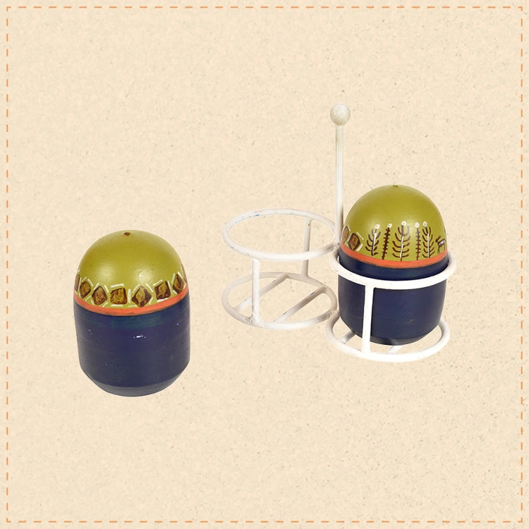 Oggy Salt n Pepper Dispensers with Metal Stand
