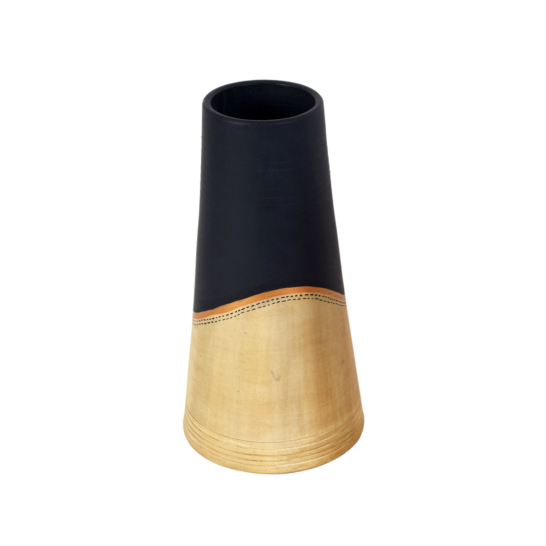 Midnight's secret pyramid vase