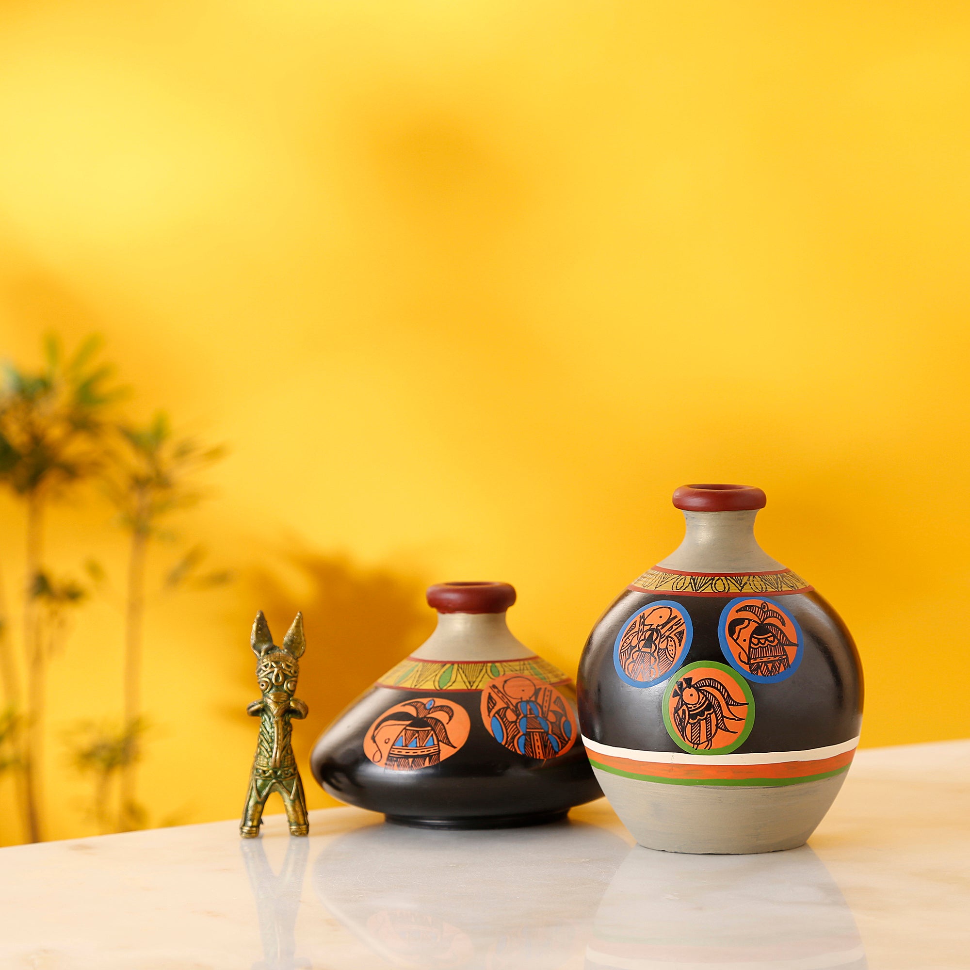 Black Earthen Vases with Madhubani Tattoo Art - So2
