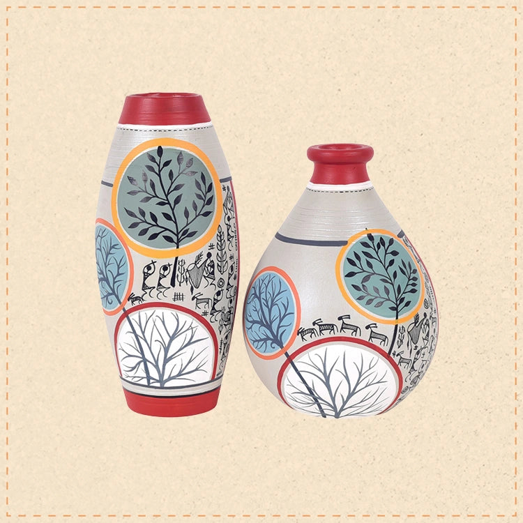 Scarlet Bloom Terracotta Conical Vases S02 (Large - 3x3x7, Small - 4x4x6)