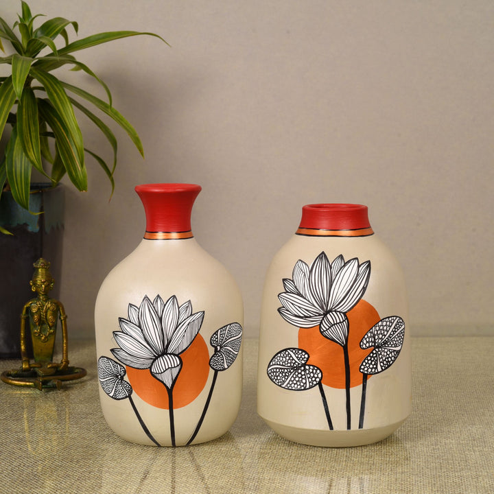 Scarlet Bloom Terracotta Vases S02 (4x7/4.5x7)