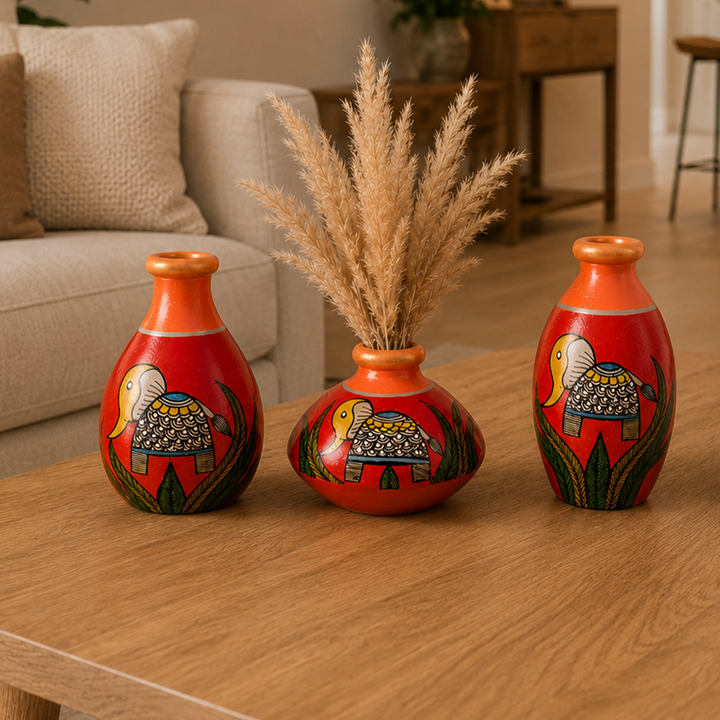 Joyful Elephants Terracotta Vase Set of Set of 3 (Red)