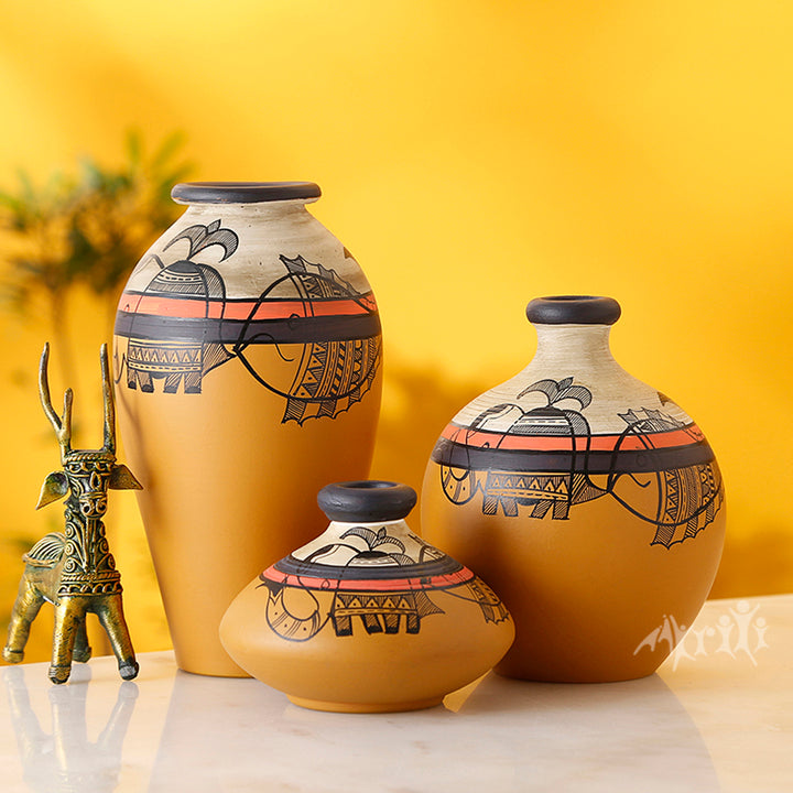 Vase Earthen Miniatures Yellow Madhubani (Set of 3) 4.4/5/7