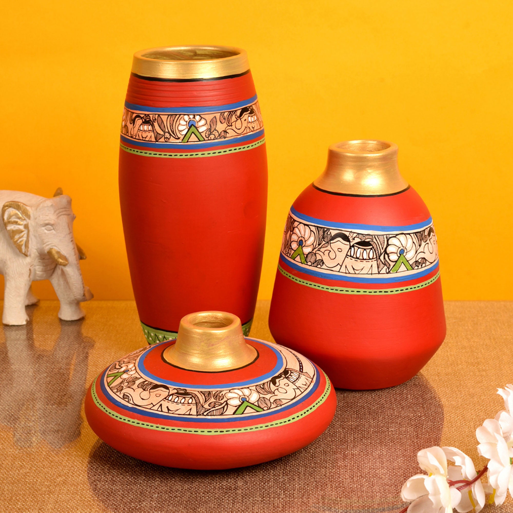 Vase Earthen Red Madhubani (Set of 3) 3.5/6.5/9