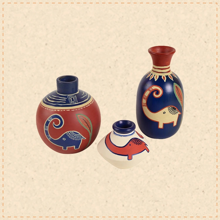 Happy Elephant Vases (So3) in Red/Blue/White (2.5x5/3x4/2.5x2.5)