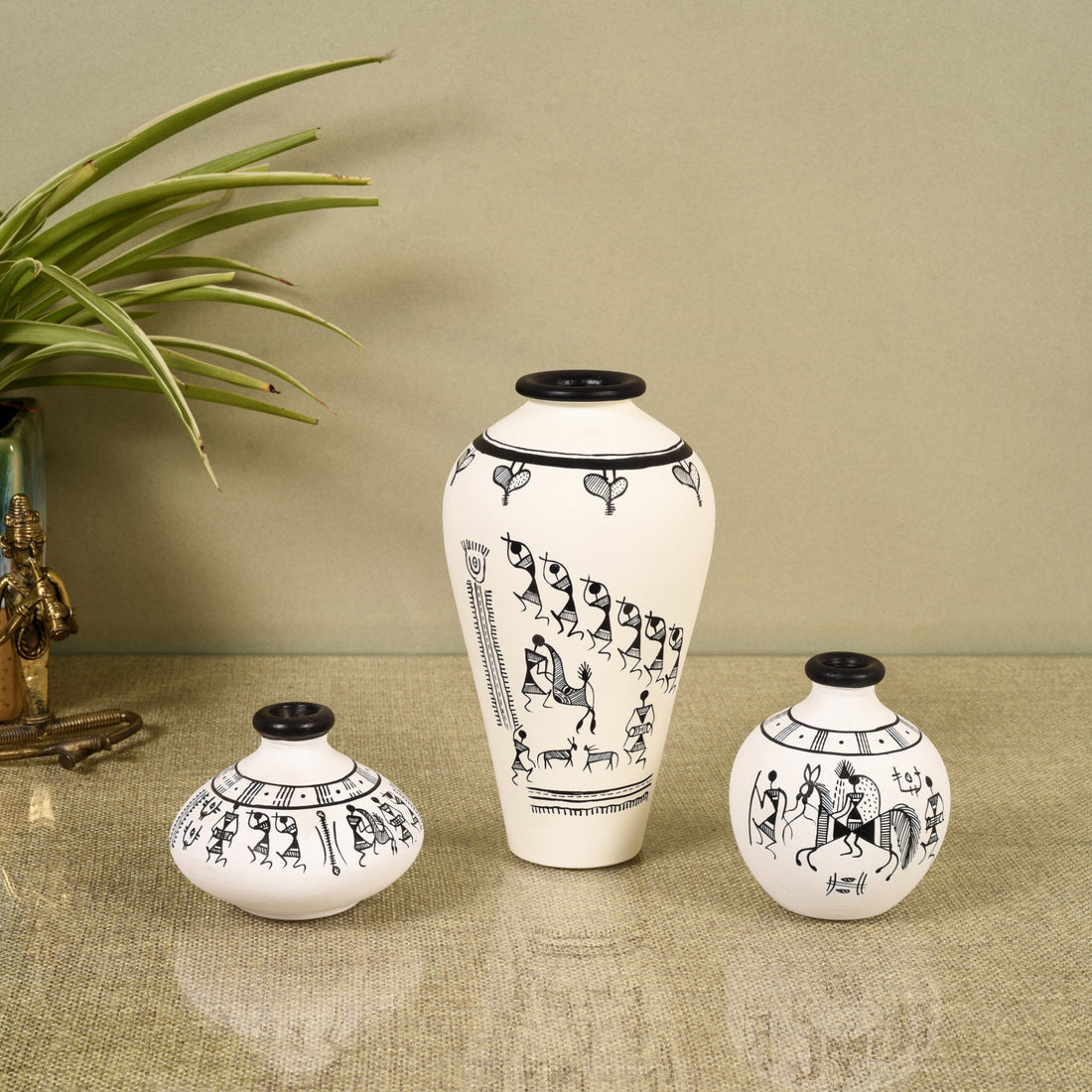 Tribal Tales Terracotta Vase Set