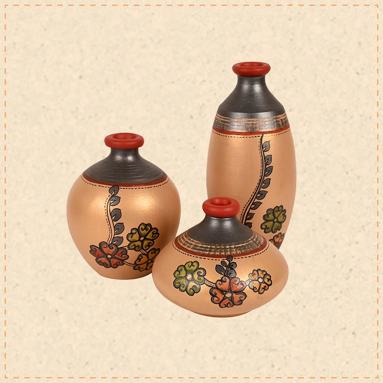 Vase Earthen Simmer Gold Madhubani (So3) 5/6/3.4