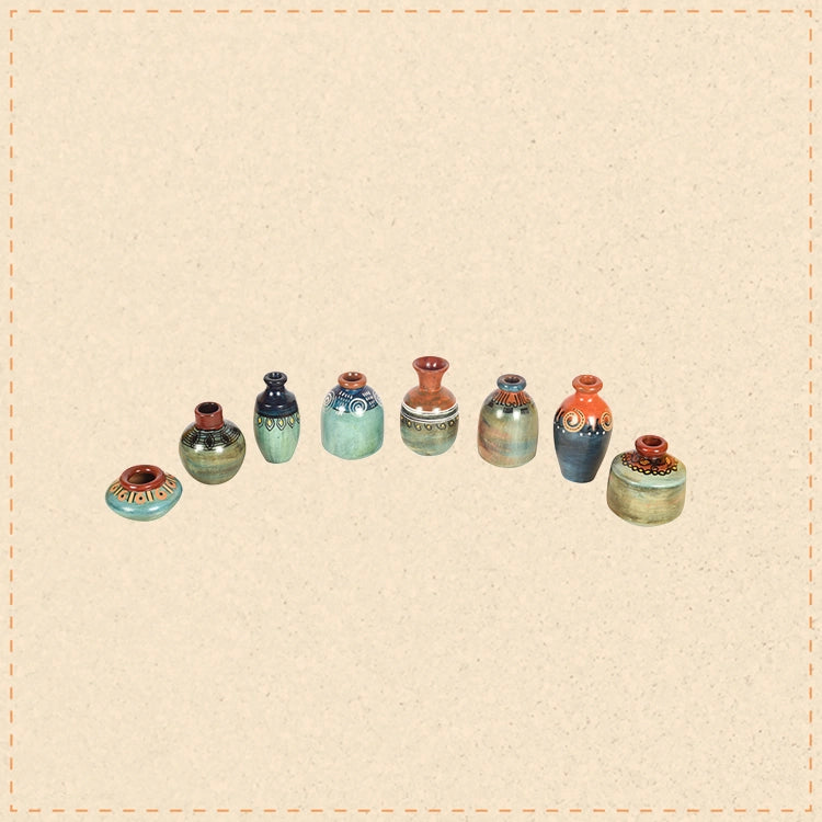 Myriad Hues Terracotta Miniature Decor Vases S08
