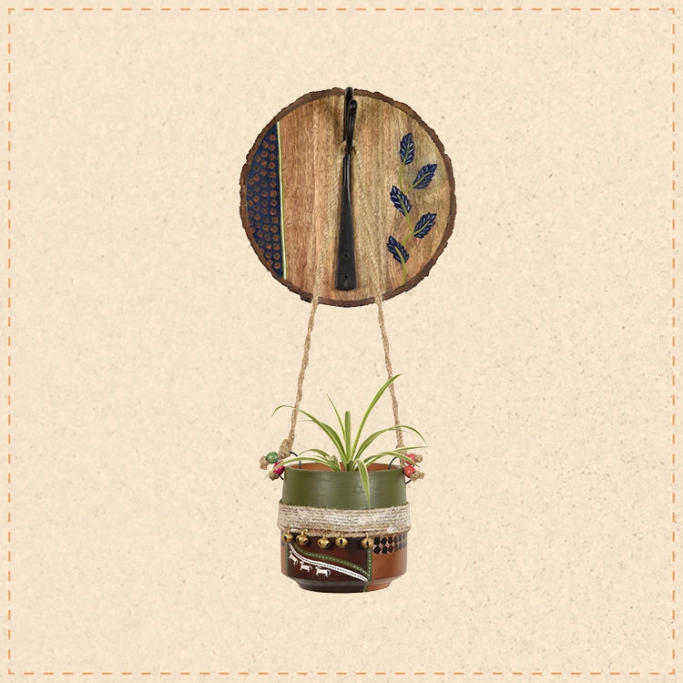 Jute Embellished Brown Earthen Planter on a Round Wall Hook