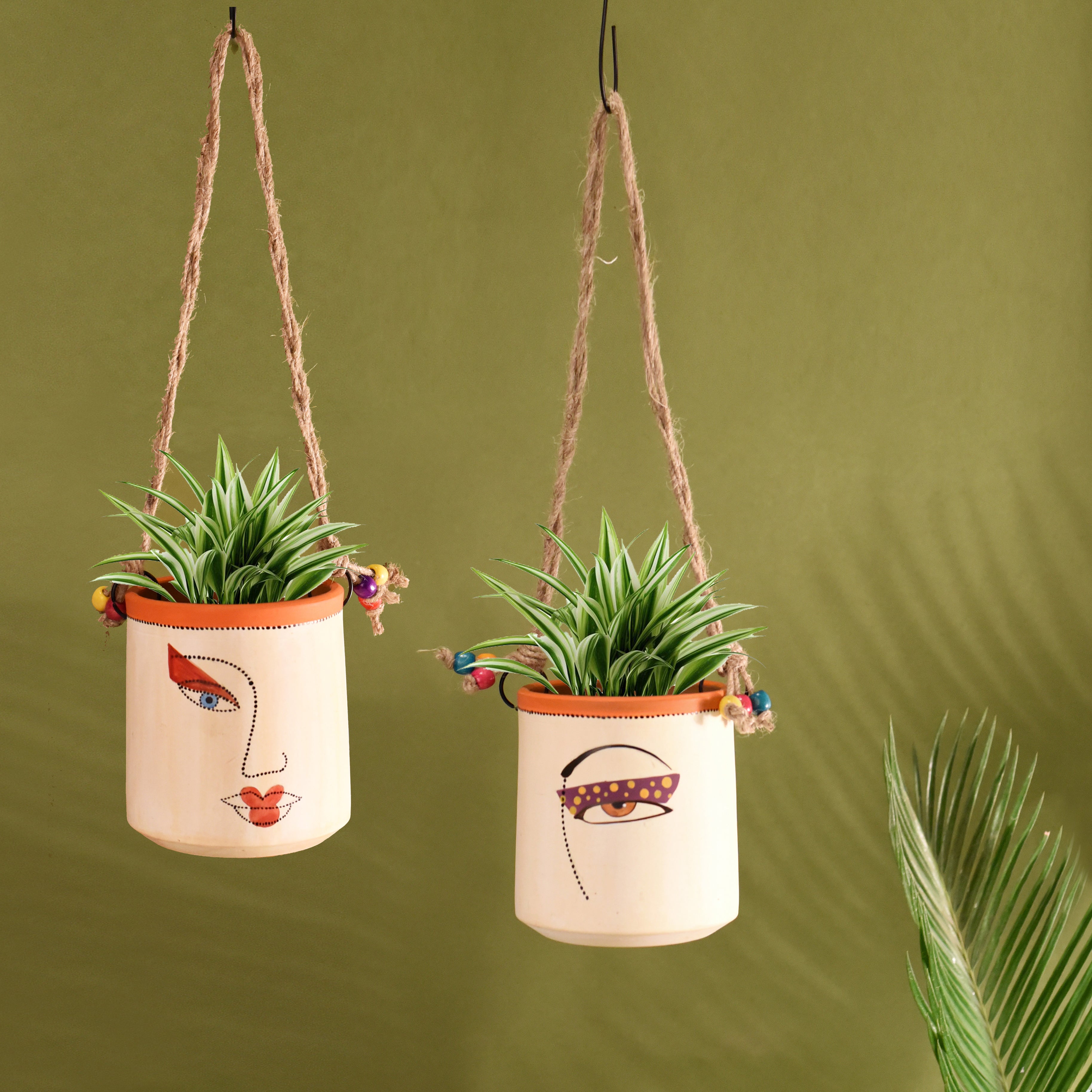 Liza Terracotta Handpainted Planters- So2