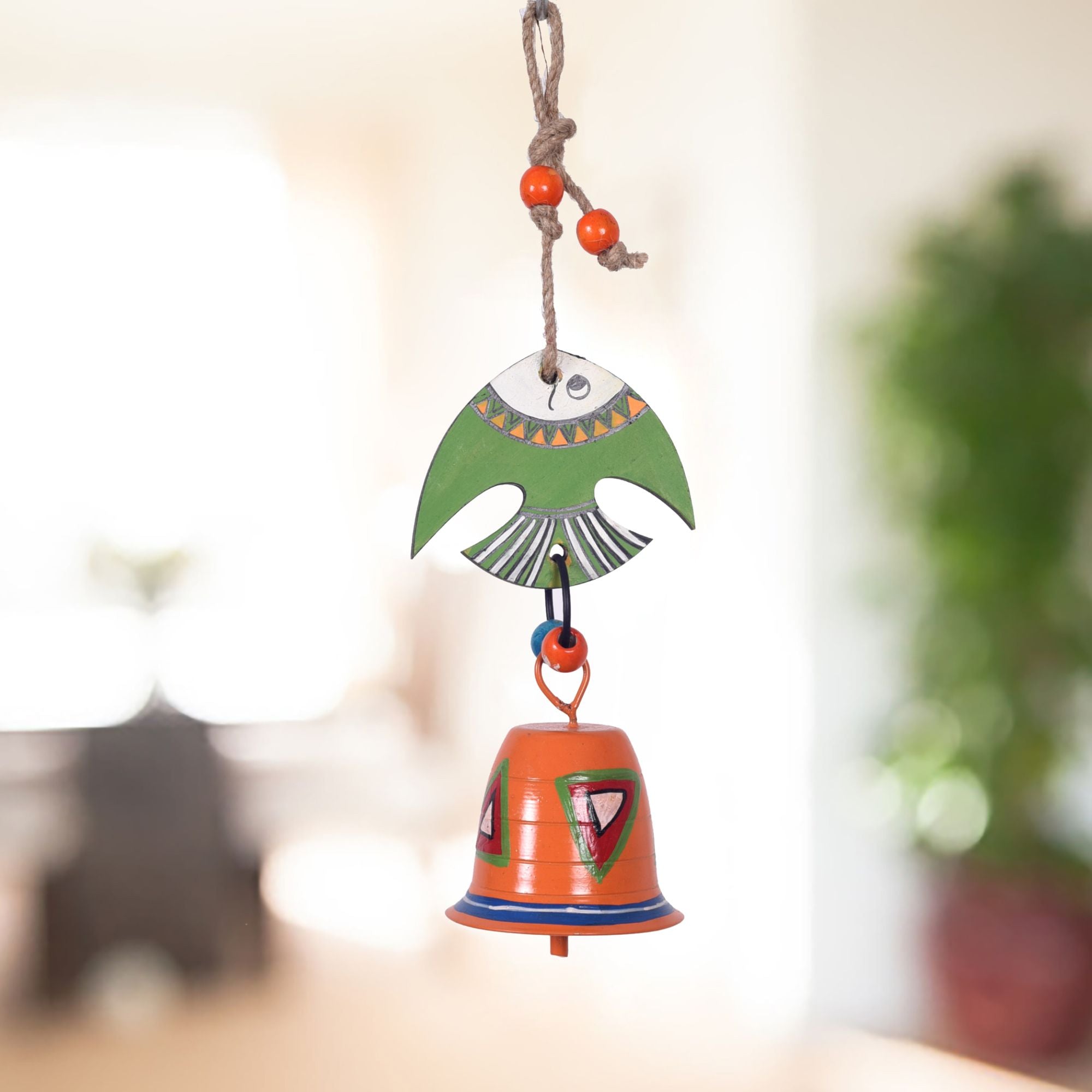 Hand Painted  Fish And Bell Windchime (3x2.5x9)