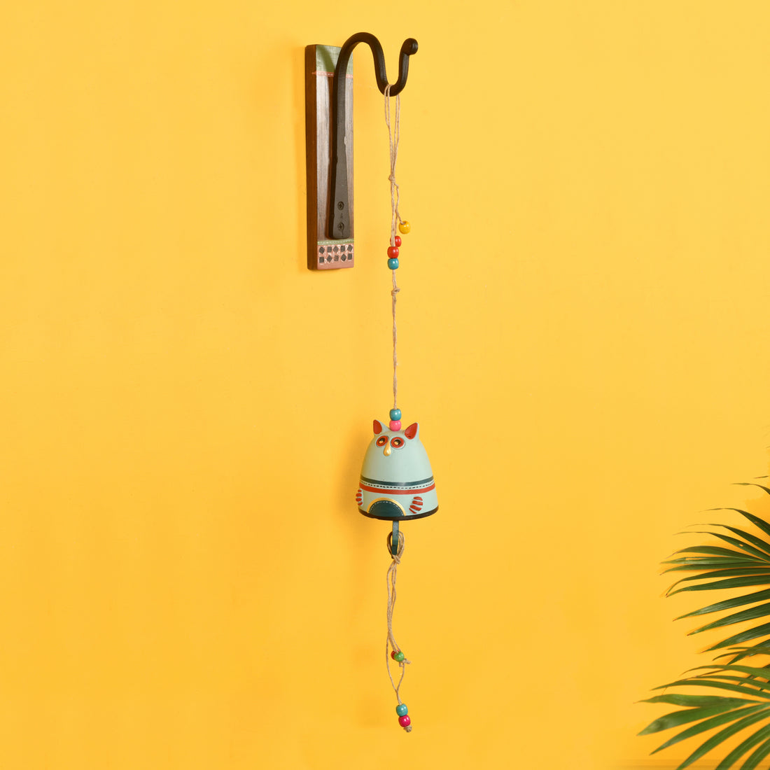 Kitty-Kat Terracotta Hanging Door Bell With Metal Stand