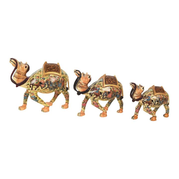 Hand carved Family of Camels Set of 3 (Brown)