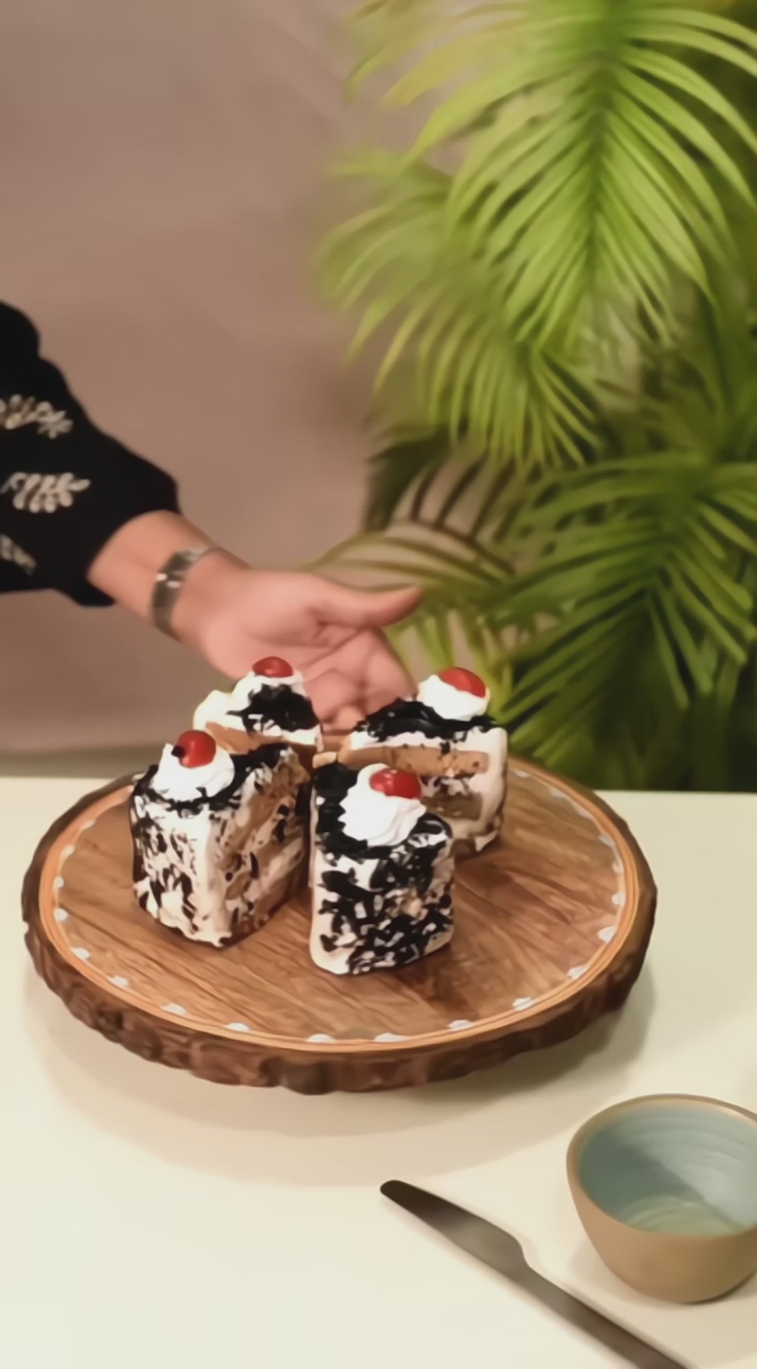 Rustic Wooden Cake Stand, Natural Log Slice Platter for Serving, Decor and Gifting
